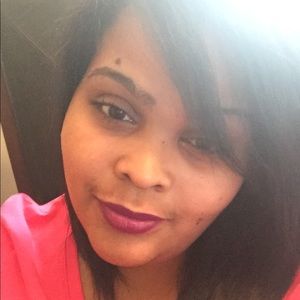 Meet your Posher, Veronica